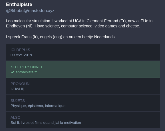 Capture d’écran d’un compte avec le site personnel
vérifié
